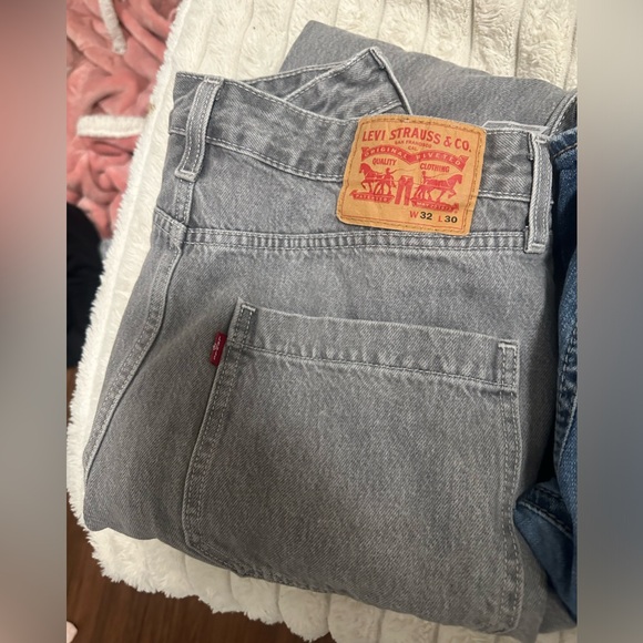 Lightly used Men’s Jeans. - Picture 4 of 4